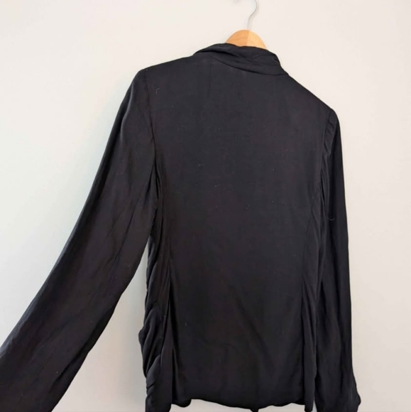 2/$20 Talula Kent Soft Rayon Light Blazer Size 10 Black Euc - Picture 8 of 13